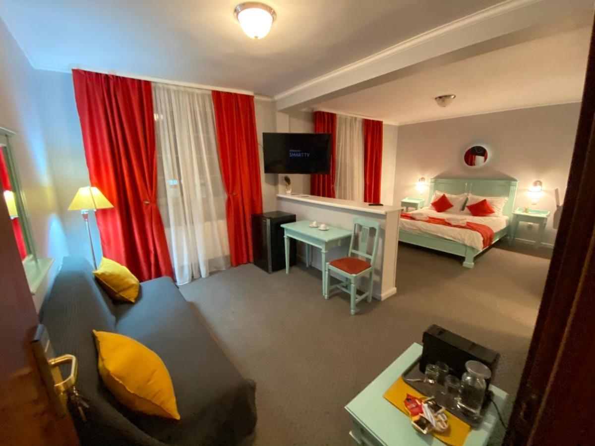 Vila De Argint Aleea Pelesului Nr 2 Sinaia Ngoại thất bức ảnh