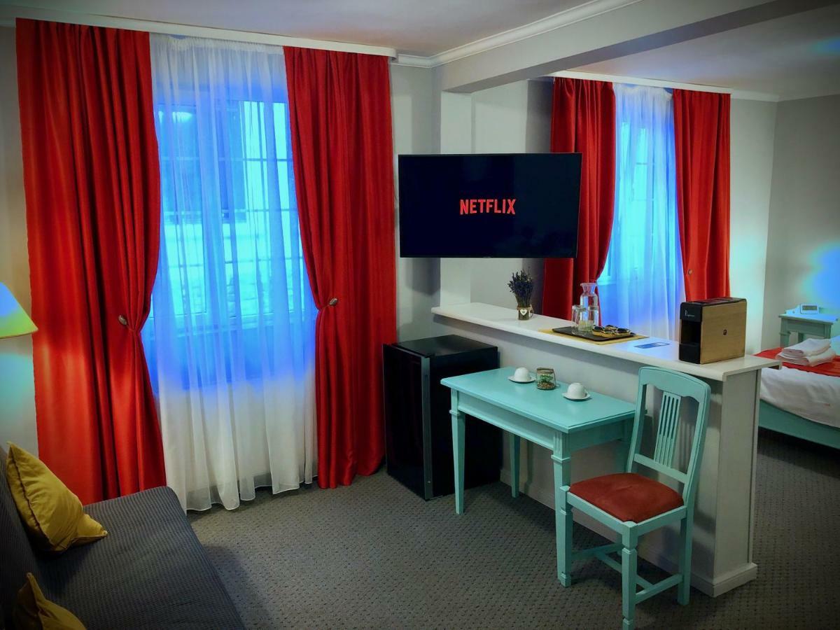 Vila De Argint Aleea Pelesului Nr 2 Sinaia Ngoại thất bức ảnh