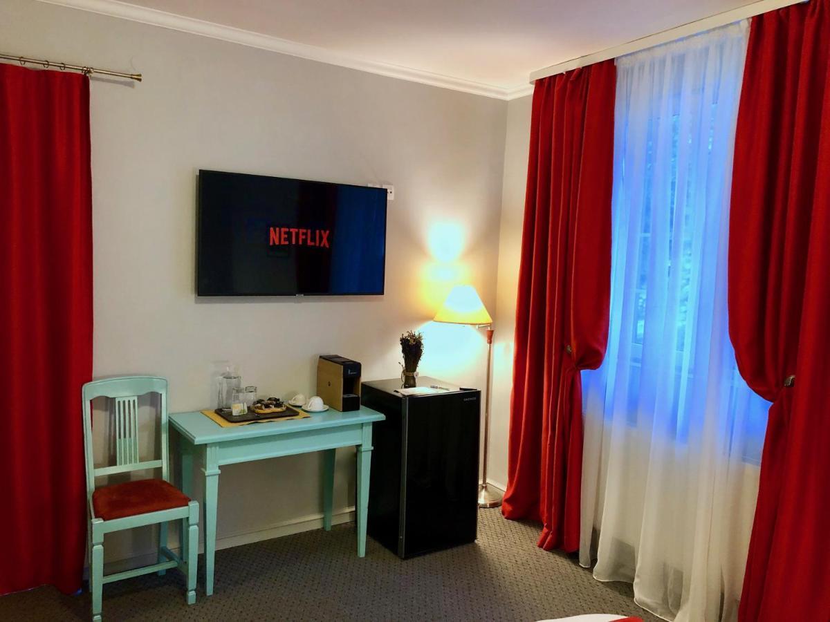 Vila De Argint Aleea Pelesului Nr 2 Sinaia Ngoại thất bức ảnh